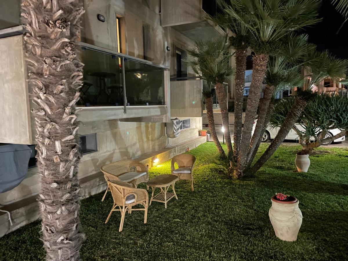 Geltrude Apartamento Avola Exterior foto