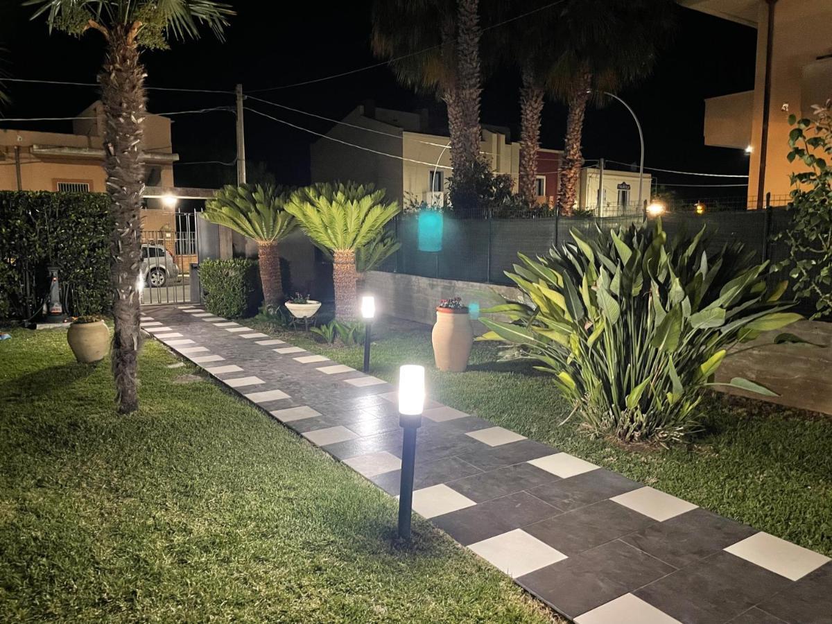 Geltrude Apartamento Avola Exterior foto