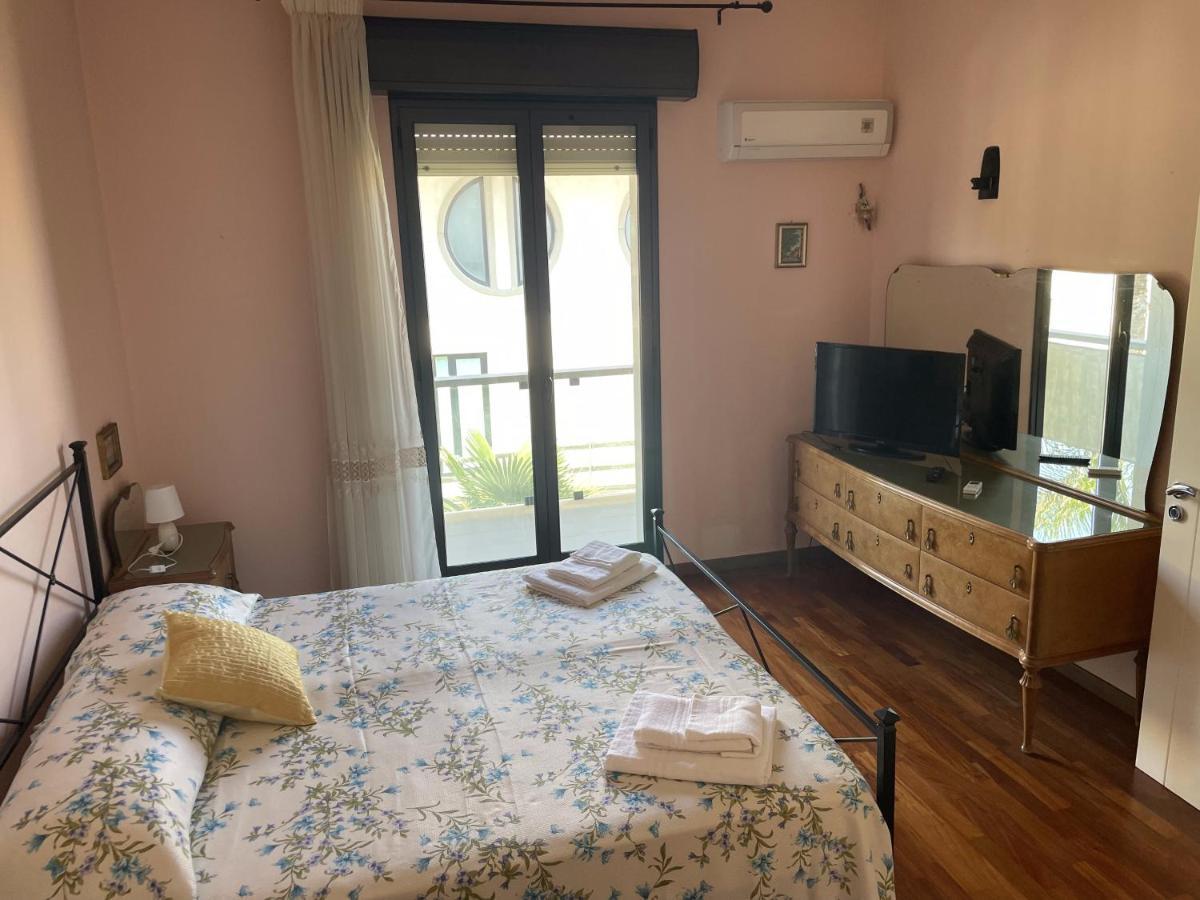 Geltrude Apartamento Avola Exterior foto