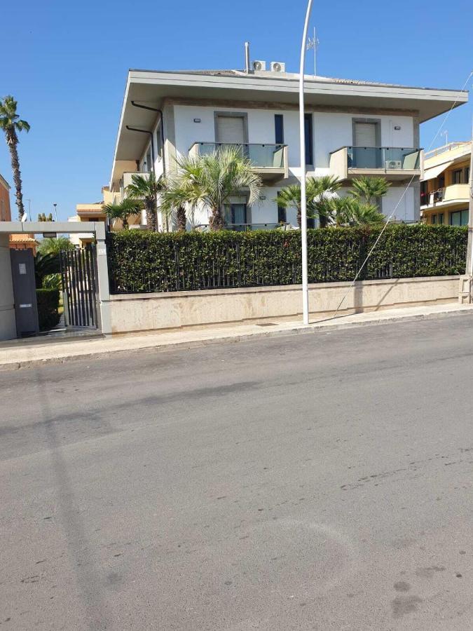 Geltrude Apartamento Avola Exterior foto